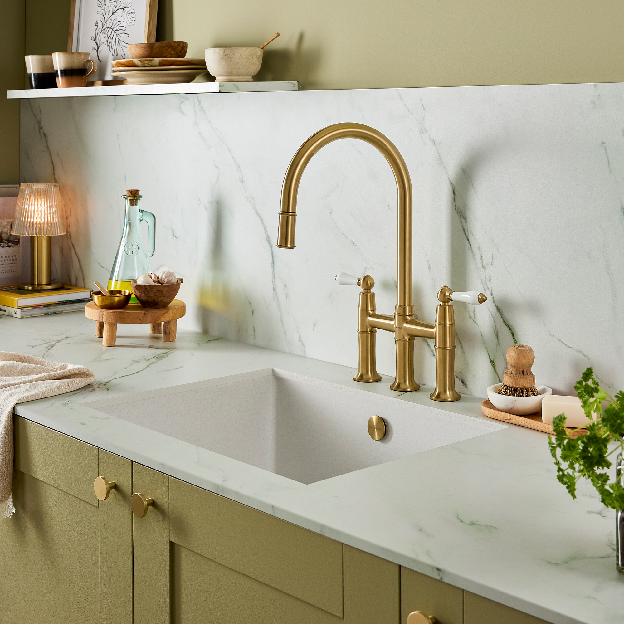 Clearwater Elegance Traditional Pull Out Bridge Kitchen Mixer Tap