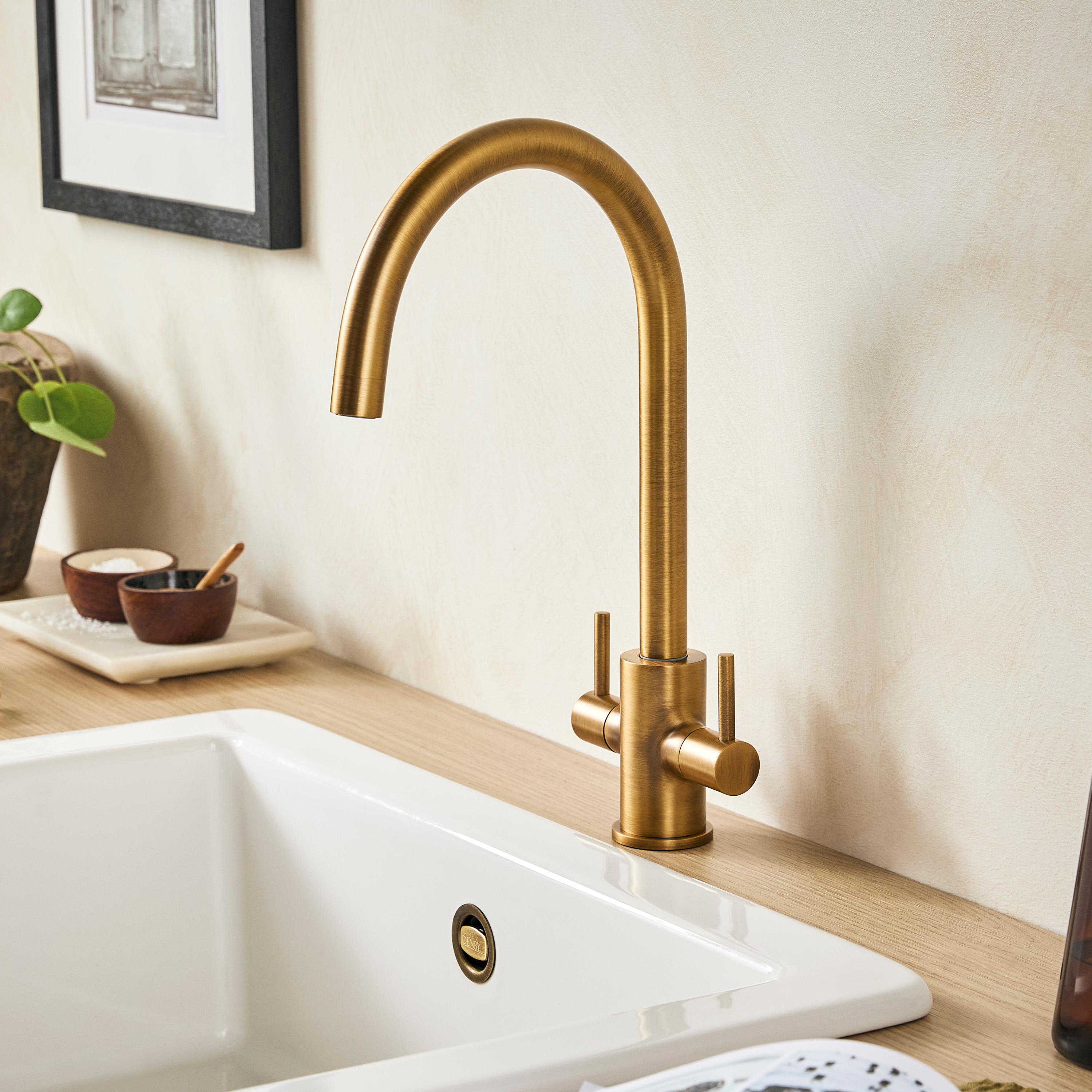 Clearwater Loreto Twin Lever Mono Kitchen Mixer Tap