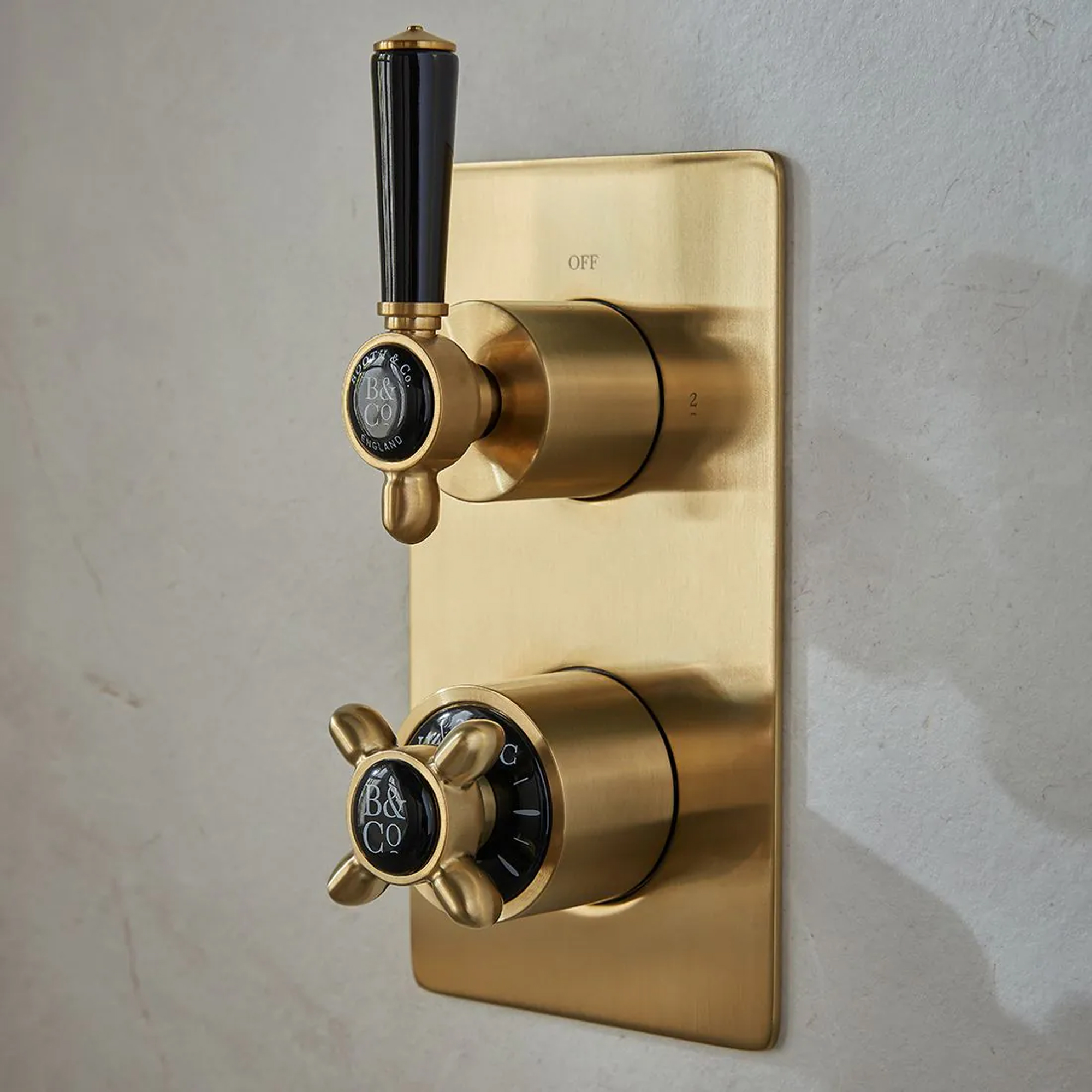 Booth & Co Axbridge Traditional 2 Outlet 2 Handle Concealed Thermostatic Shower Valve