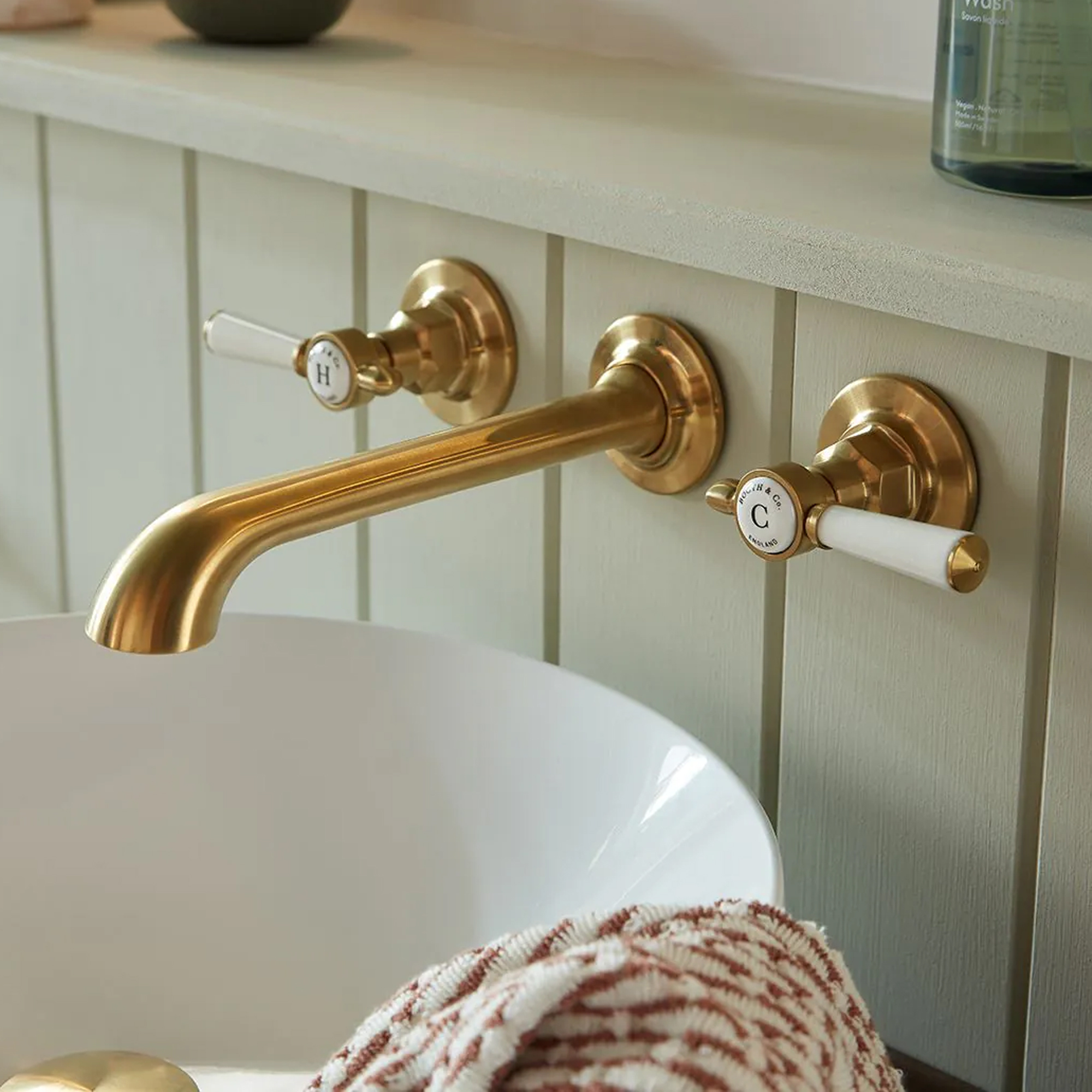 Booth & Co Axbridge Traditional Lever 3 Hole Wall Mounted Basin Mixer Tap