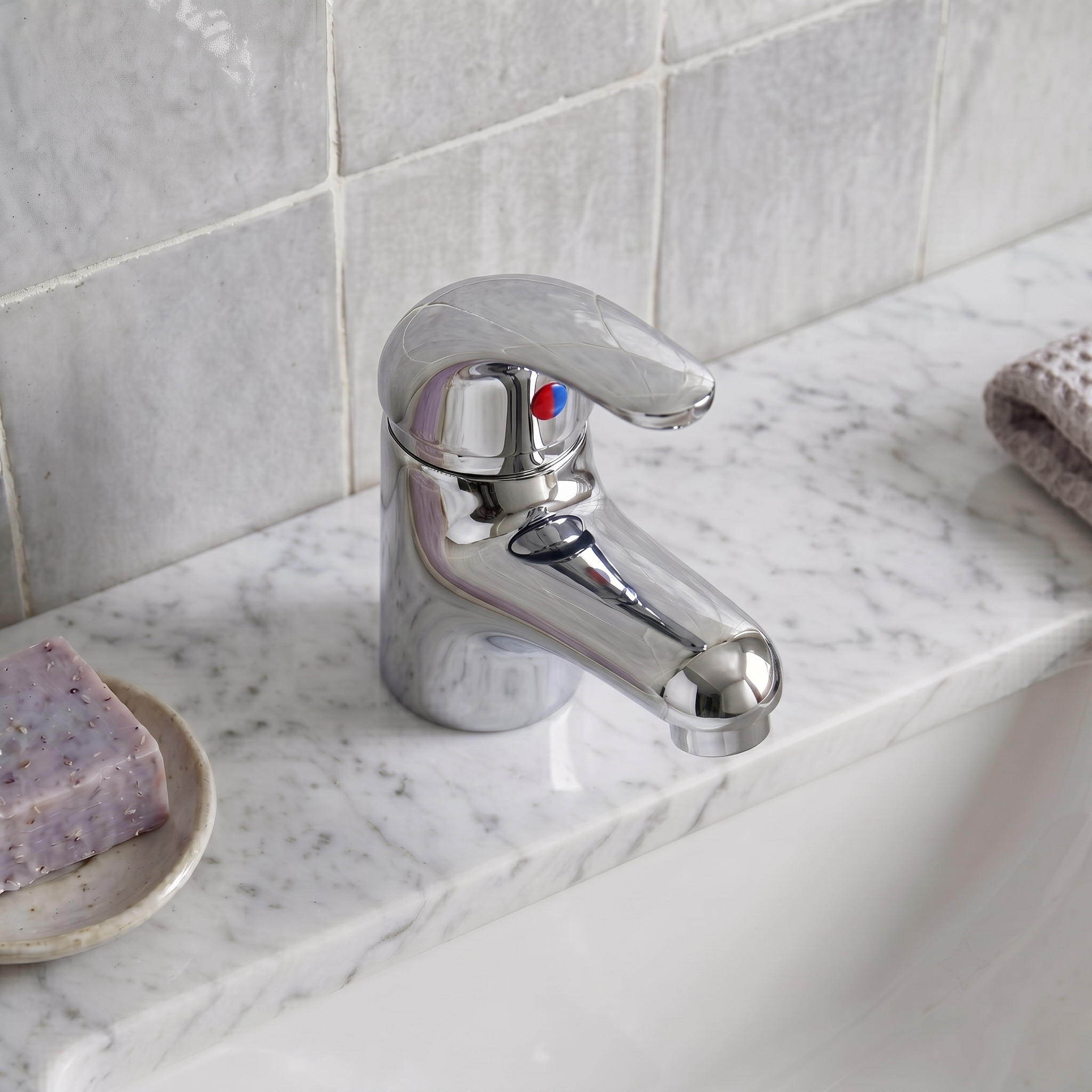 Vellamo Echo Single Lever Chrome Basin Tap & Waste