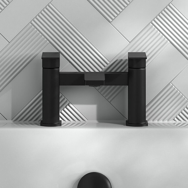Harbour Status Deck Mounted Bath Filler - Matt Black