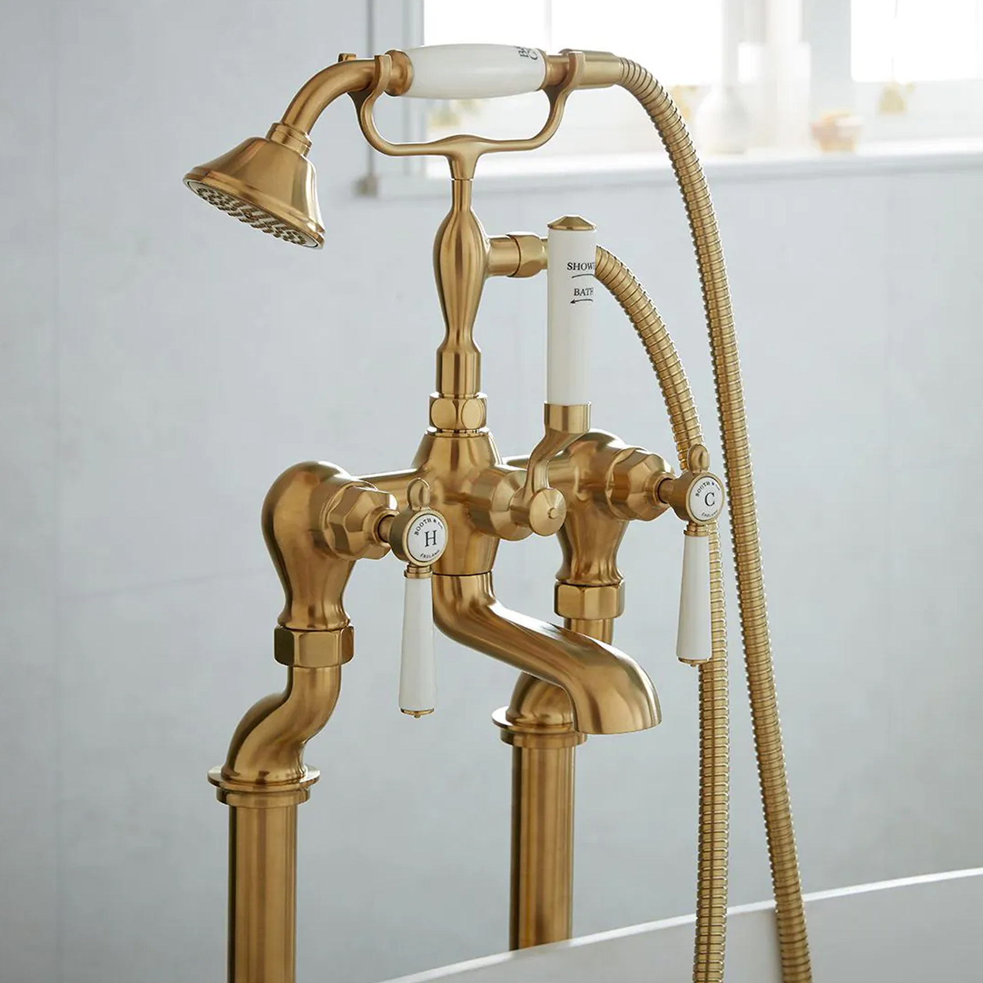 Booth & Co Axbridge Traditional Lever Floorstanding Bath Shower Mixer Tap