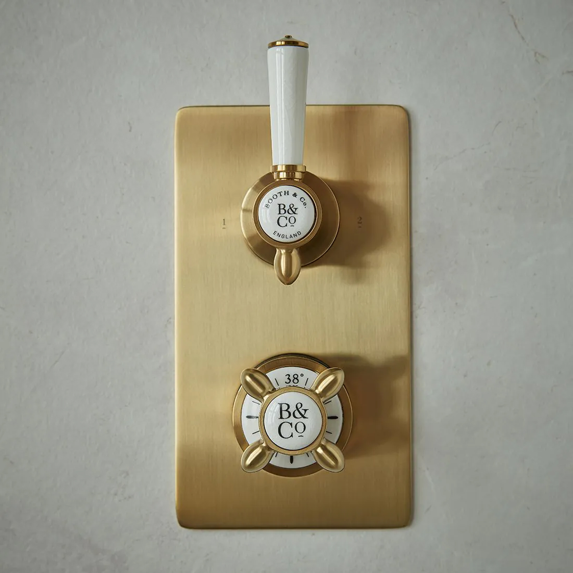 Booth & Co Axbridge Traditional 2 Outlet 2 Handle Concealed Thermostatic Shower Valve