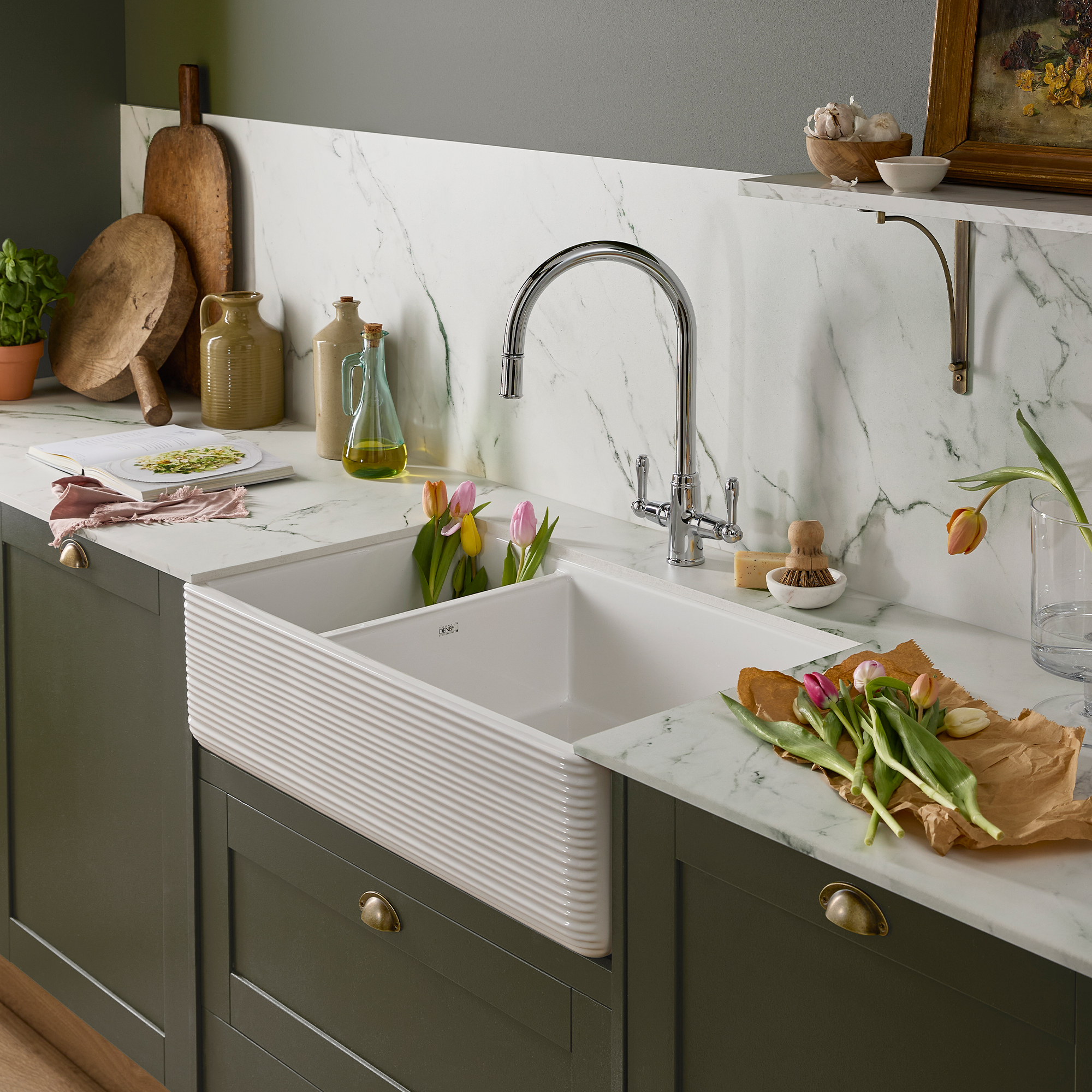 Thomas Denby Theocsbury 1.5 Bowl Fluted Ceramic Butler Kitchen Sink - 795 x 465mm