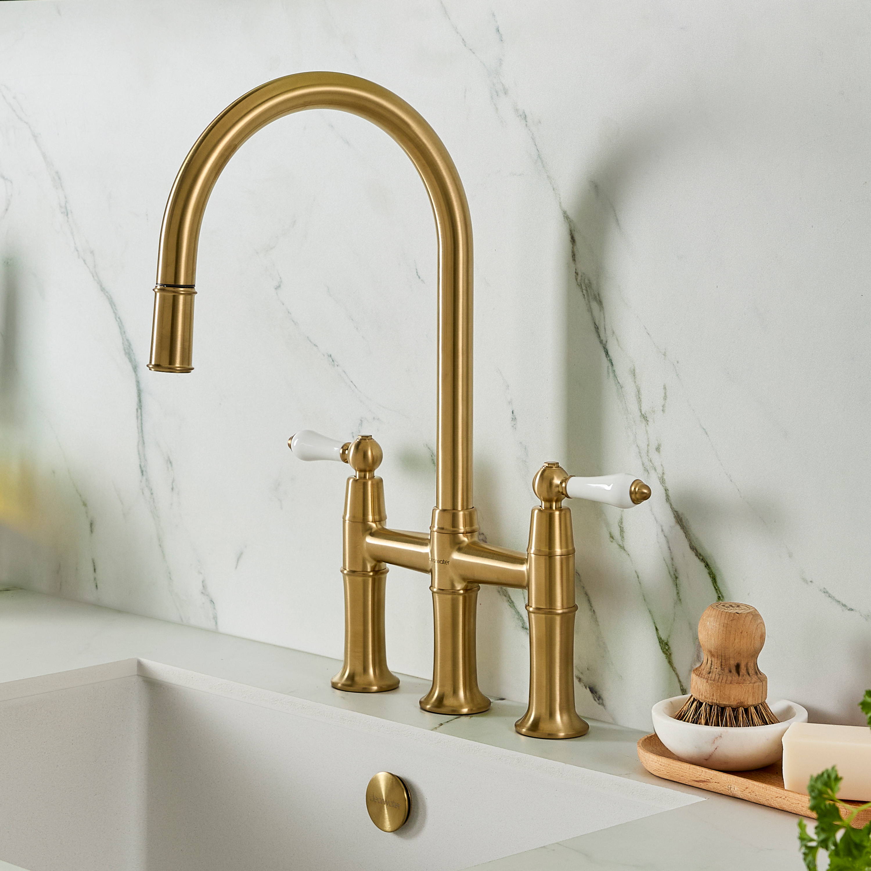 Clearwater Elegance Traditional Pull Out Bridge Kitchen Mixer Tap