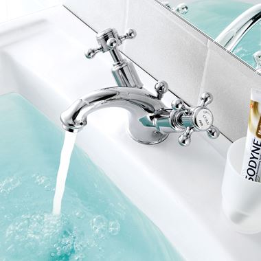 The Diffe Types Of Basin Taps Explained Tap Warehouse - Best Make Of Bathroom Taps Uk