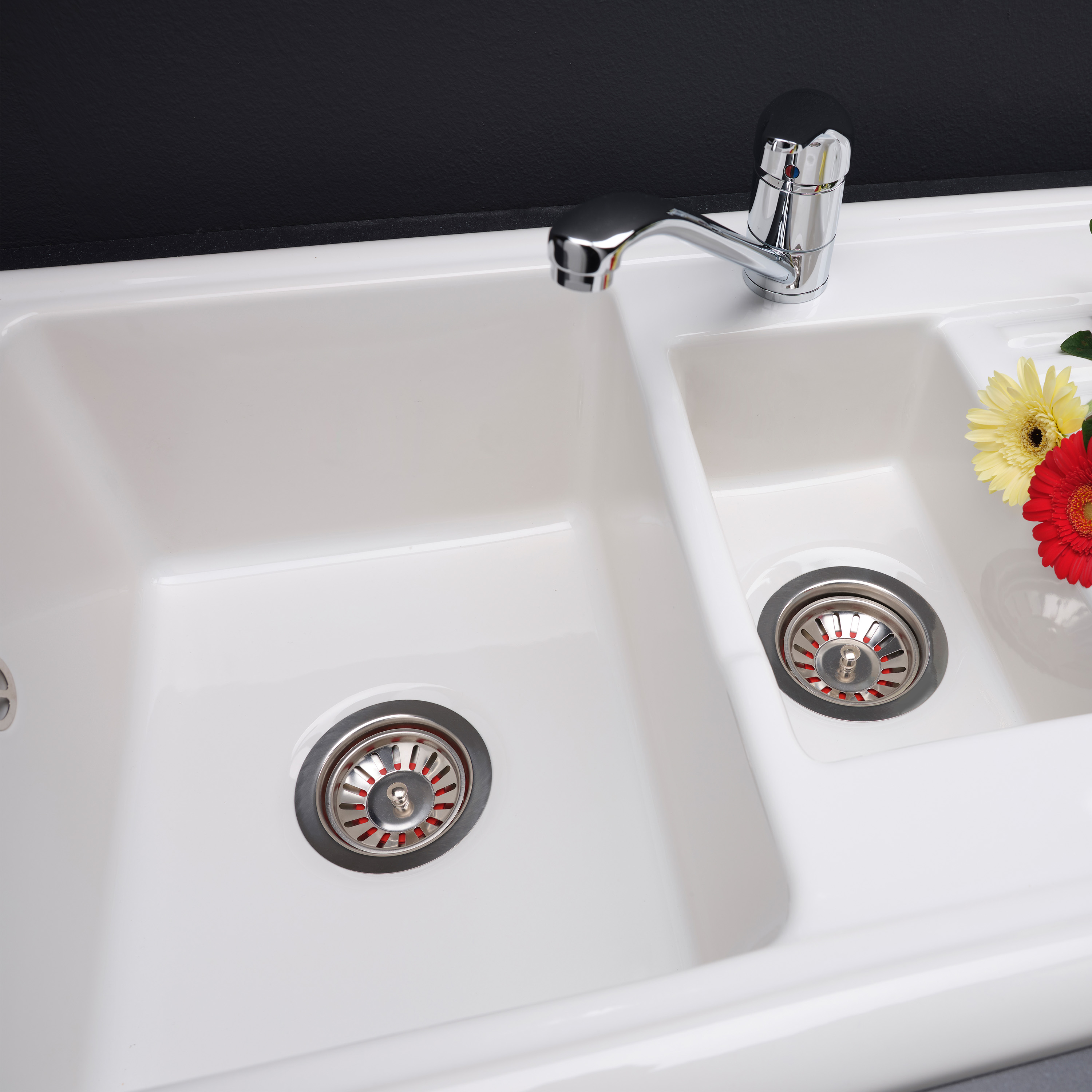 Reginox 1.5 Bowl Ceramic Kitchen Sink & Waste Kit with Reversible Drainer - 1010 x 525mm