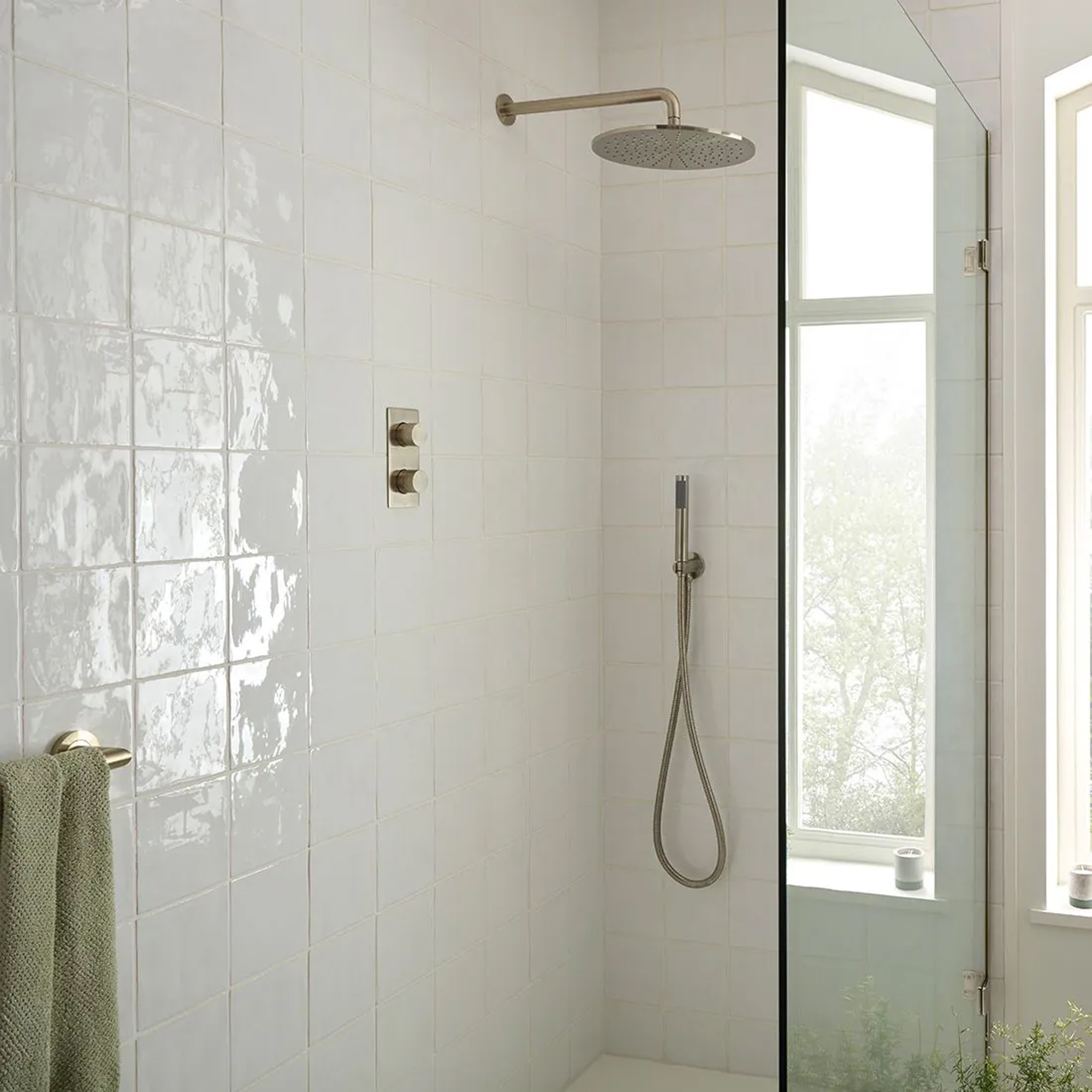 Vado Individual Tablet Knurled 2 Outlet 2 Handle Thermostatic Concealed Shower Valve