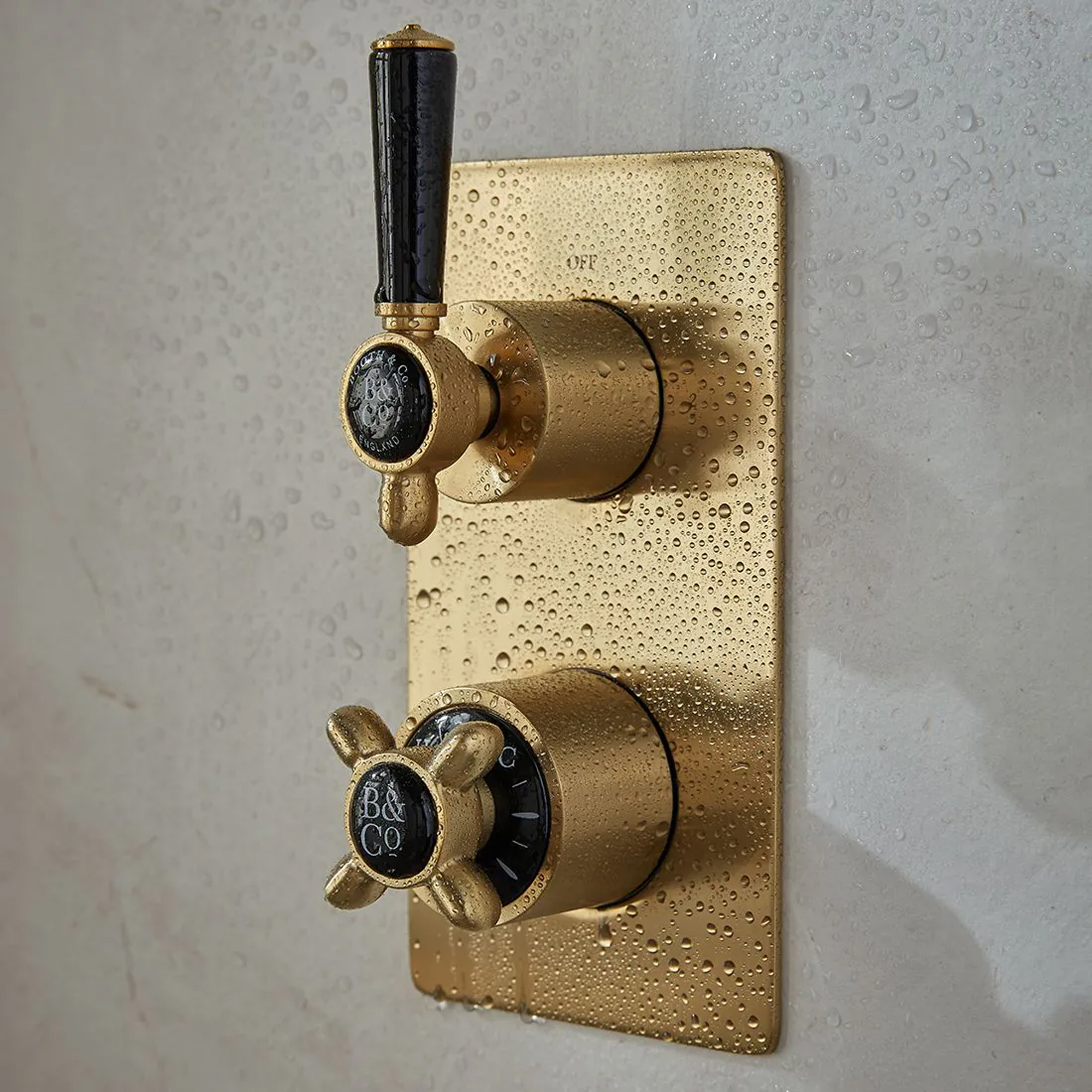Booth & Co Axbridge Traditional 2 Outlet 2 Handle Concealed Thermostatic Shower Valve
