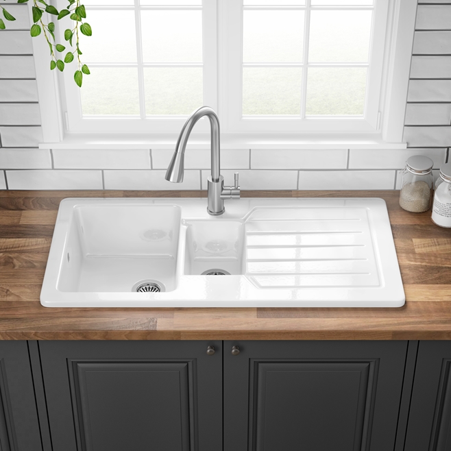 Butler & Rose Farmhouse 1.5 Bowl White Ceramic Kitchen Sink with ...