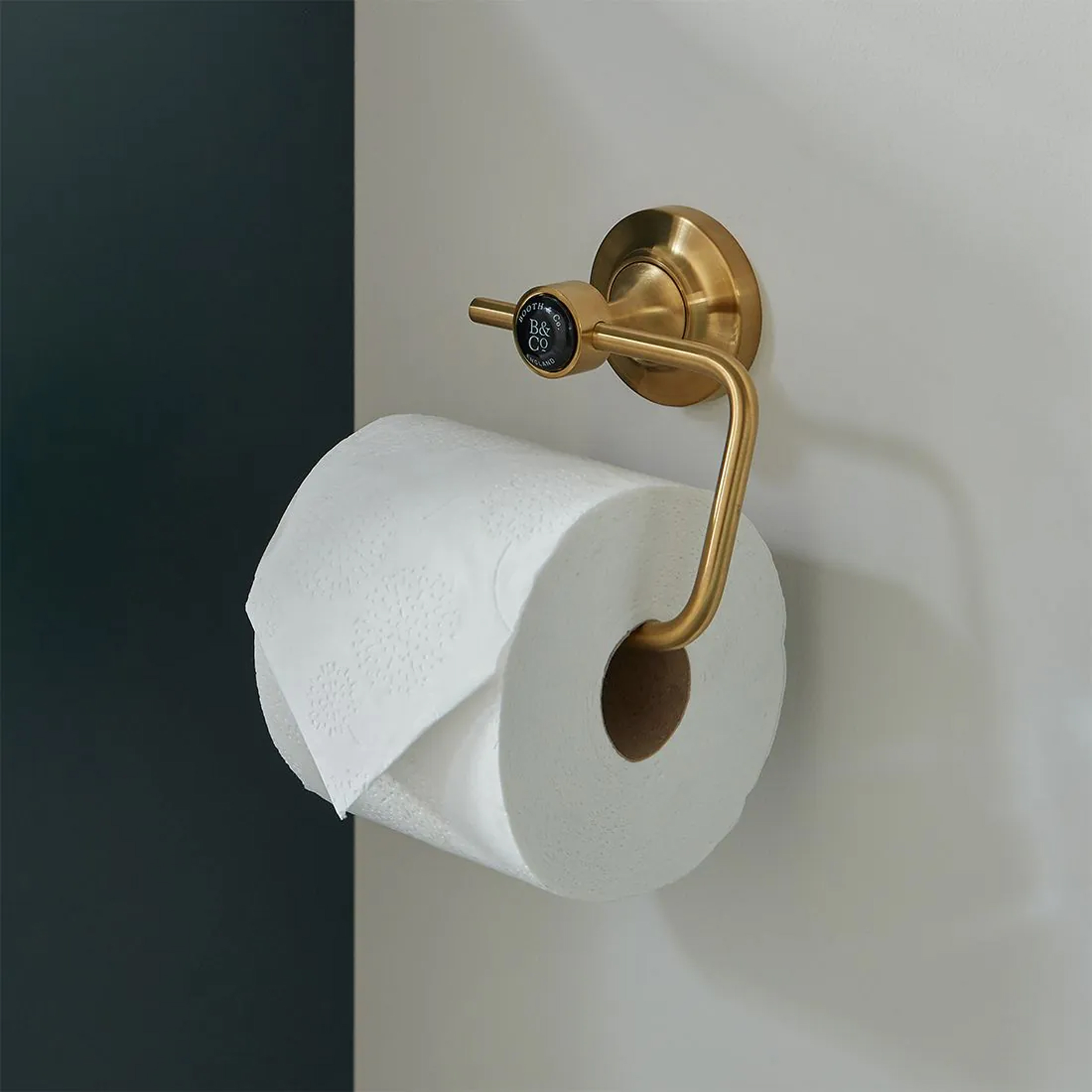 Booth & Co Axbridge Toilet Roll Holder