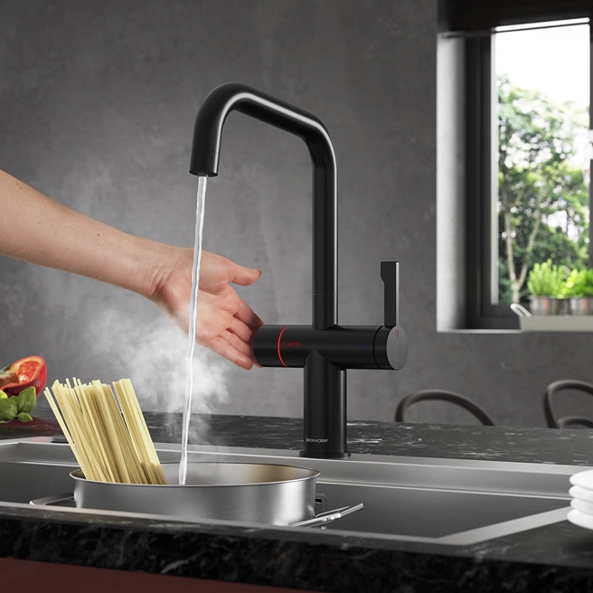Clearwater Magus 4-in-1 Instant Hot & Filtered Cold Water Kitchen Mixer Tap