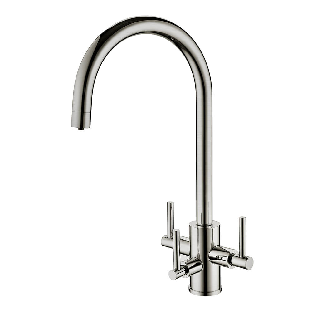 triple kitchen tap