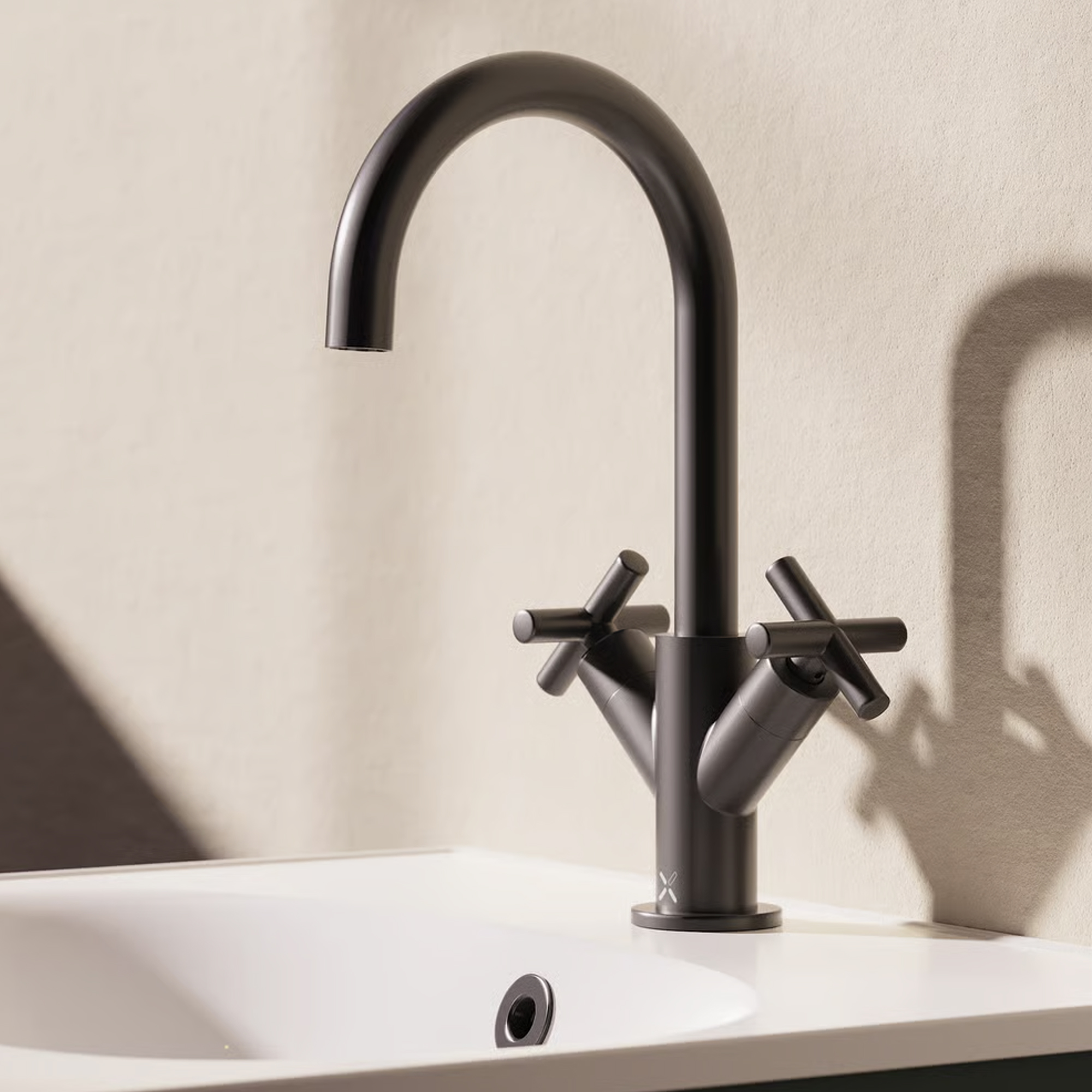 Crosswater MPRO Mono Basin Mixer Tap with Crosshead Handles