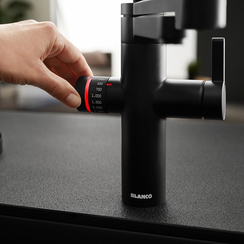 Blanco Evol-S Pro 4-in-1 Smart Measure Mono Kitchen Mixer Tap with Dual Spray