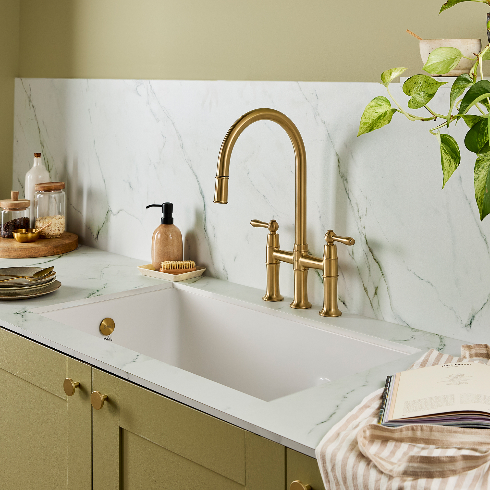 Thomas Denby Chanterly 1.5 Bowl Ceramic Undermount Kitchen Sink - 840 x 478mm
