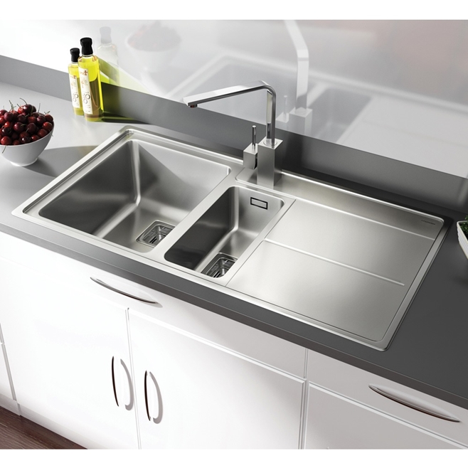 Rangemaster Arlington 1.5 Bowl Brushed Stainless Steel Sink & Waste Kit with Right Hand Drainer - 985 x 508mm