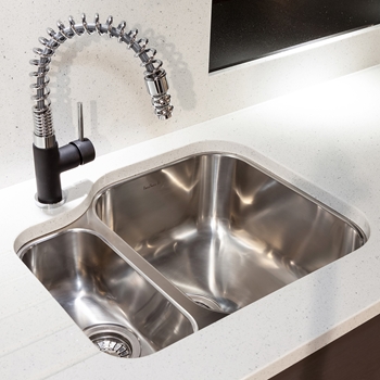 Reginox Alaska 1.5 Bowl Stainless Steel Undermount Kitchen Sink & Waste - 577 x 470mm