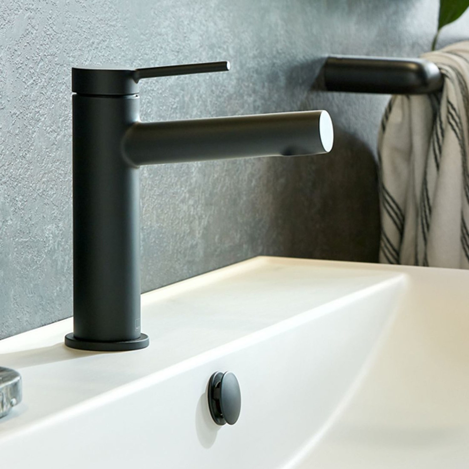 Vado Safari Cold Start Single Lever Mono Basin Mixer Tap with Optional Universal Basin